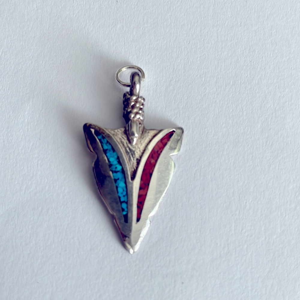 Arrowhead silver pendant